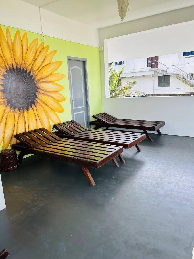 Chameleon Beach Resort, Cherai Kochi Exterior photo